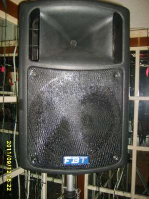 Vand urgent 2 boxe active FBT MAX 4 A