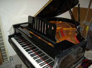 RESTAURARE PIANE SI PIANINE