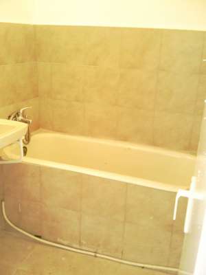 Vand apartament 2 camere recent renovat