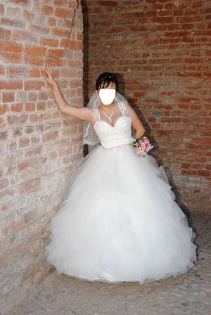 vand rochie de mireasa