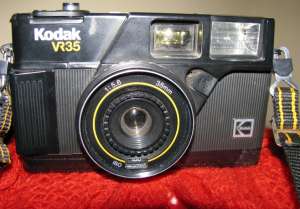 Vand Aparat foto Kodak cu film Vintage VR35