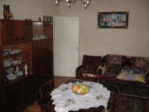 Apartament 4 Camere bun de spatiu comercial