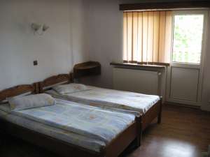 Vand hostelul Silvania din Brasov - 450.000 Euro usor negociabil (si in rate pe 20 ani)