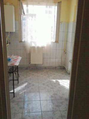 BC - Vand apartament 2 camere decomandat,  zona Narcisa