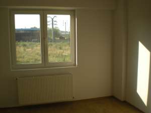 Inchiriez apartament 3 camere