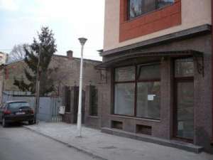 Decebal,  D+P+3 etaje,  suprafata 600 mp,  constructie noua,  compartimentata in 14 camere