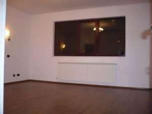 Decebal,  D+P+3 etaje,  suprafata 600 mp,  constructie noua,  compartimentata in 14 camere
