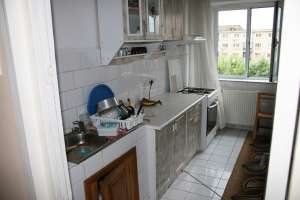 Inchiriez apartament cu 2 camere