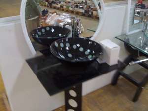 Chiuvete noi,  nefolosite,  baterie,  oglinda,  sifon+mobilier