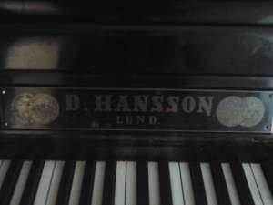 VAND DOUA PIANINE