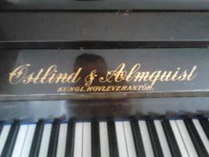 VAND DOUA PIANINE