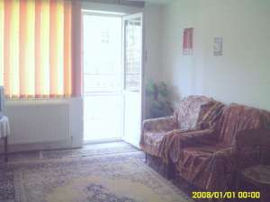 BC - Ofer spre inchiriere apartament 2 camere decomandat,  mobilat