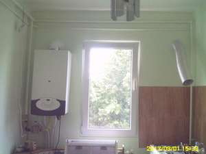 BC - Vand apartament 2 camere semidecomandat,  zona centrala, 