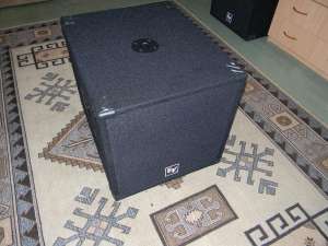 Vand 2 Subwoofere f puternice de 18" ,  800W real (1600W program si 3200W peak!) Eminence Omega Pro1