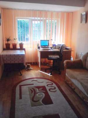 BC - Vand garsoniera cf 1,  zona Garii,  et 1,  complet renovata, 