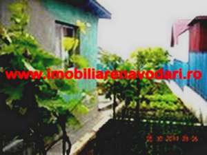 casa Navodari,   3 camere,   cu garaj auto