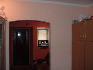 vand sau schimb apartament 1 camera la casa recent renovat