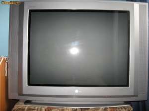 televizor LG CRT Super Slim 70cm