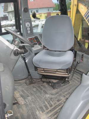 Vand buldoexcavator KOMATSU WB93 R5