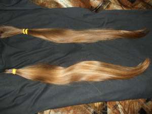v�nd păr blond auriu  �ngrijit și sănătos