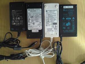 Surse calculator + Alimentatoare 12 V pentru monitoare PC de 15,  17 si 24 inci