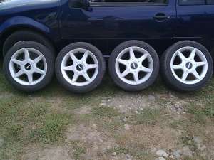 Vand Jenti pe 15