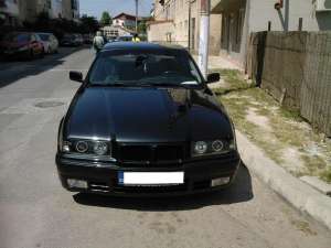 BMW 318 is