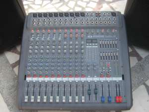 MIXER DINACORD 1002 +BOXE 2100 EURO  URGENT