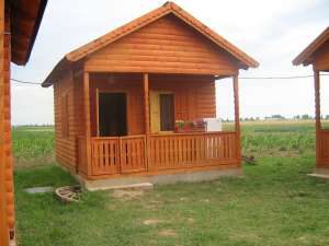 INCHIRIERI CABANE TASNAD