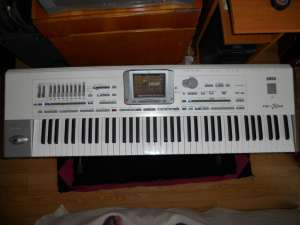 Vand urgent Korg pa 2 x pro