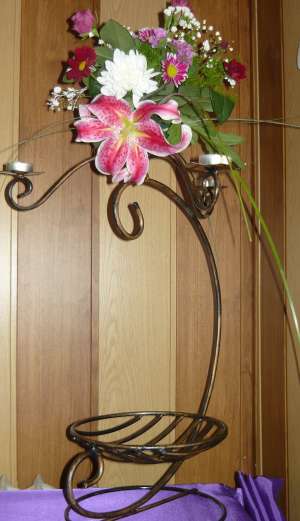 Aranjamente florale pe suport metalic - Slatina