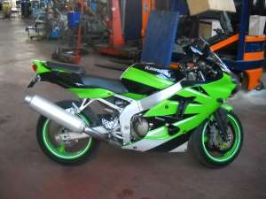 KAWASAKI NINJA ZX6R