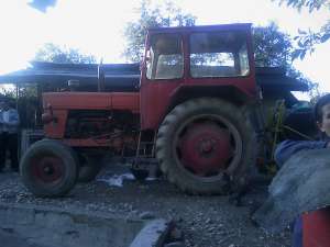 Vand tractor u650 +plug 3 discuri