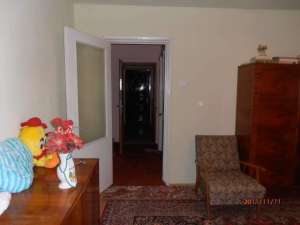 BACAU ^ VAND URGENT APARTAMENT CU 2 CAMERE,  MIORITA,  CU IMBUNATATIRI