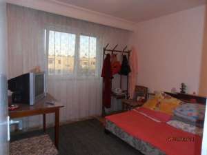 BACAU ^ VAND URGENT APARTAMENT CU 2 CAMERE,  MIORITA,  CU IMBUNATATIRI