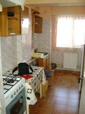 Vand apartament 3cam  Campina PH