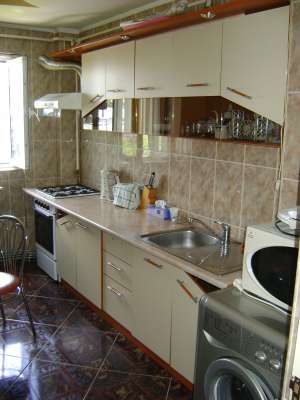 Inchiriez apartament 3camere Prahova Campina