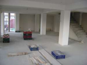 Inchiriez vila,  spatiu comercial Prahova Campina