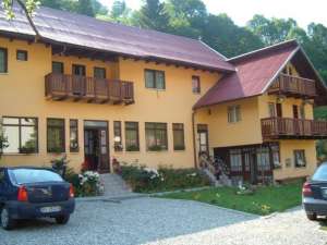 pensiune MUNTE,   MOECIU-BRAN