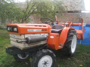 VAND TRACTORASE JAPONEZE MITSHUBISHI CUBOTA