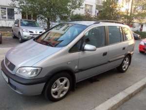 vand opel zafira 2003 impecabila diesel