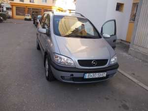 vand opel zafira 2003 impecabila diesel