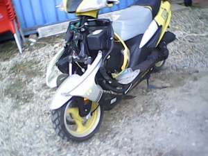 Vand Scuter First Bike Avariat fata