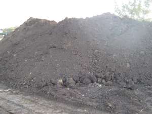 vand pamant galben si negru