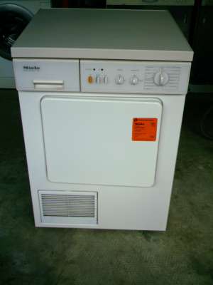 USCATOARE MIELE