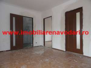 vila Navodari,   parter+mansarda,   zona buna