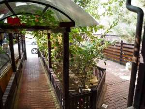 Inchiriere vila zona Calea Calarasilor-adiacent-vila P+1E+M,   5 camere,  suprafata 200mp