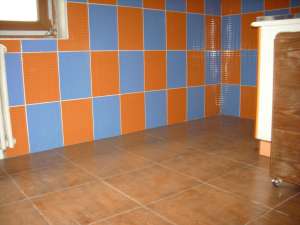 VAND URGENT ap.4 cam. zona Prefectura - OCAZIE!!!