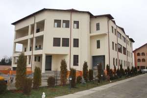 Vand/Inchiriez CASA S+P+2 Ionescu Sisesti / Baneasa