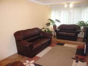 Vand apartament cu 3 camere